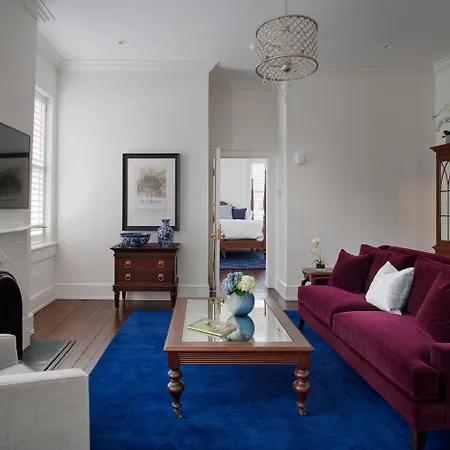 Kasa Jules Savannah Room photo