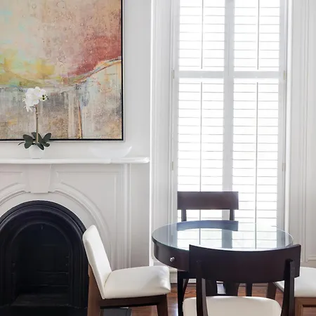 Kasa Jules Savannah Room photo